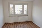 Etagenwohnung Zwenkau - 3 Zimmer, 60 m&sup2;, 375&euro; | Angebot:25845972
