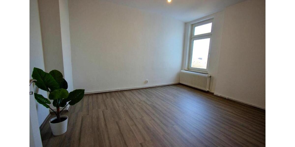 Dachgeschoßwohnung Wilhelmshaven - 2 Zimmer, 75 m&sup2;, 515&euro; | Angebot:26687656