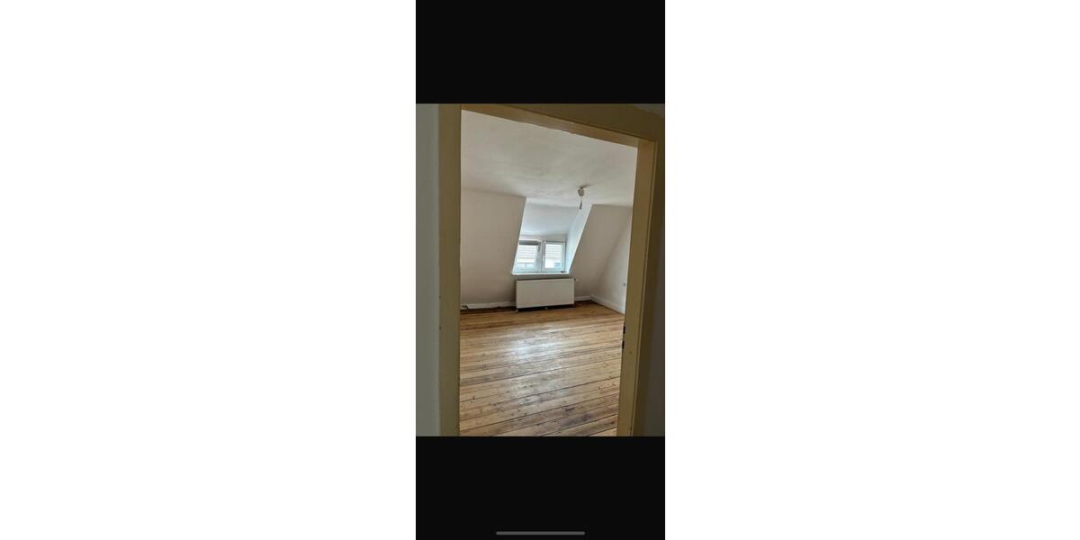 Dachgeschoßwohnung Bielefeld - 4 Zimmer, 102 m&sup2;, 1.600&euro; | Angebot:24741257