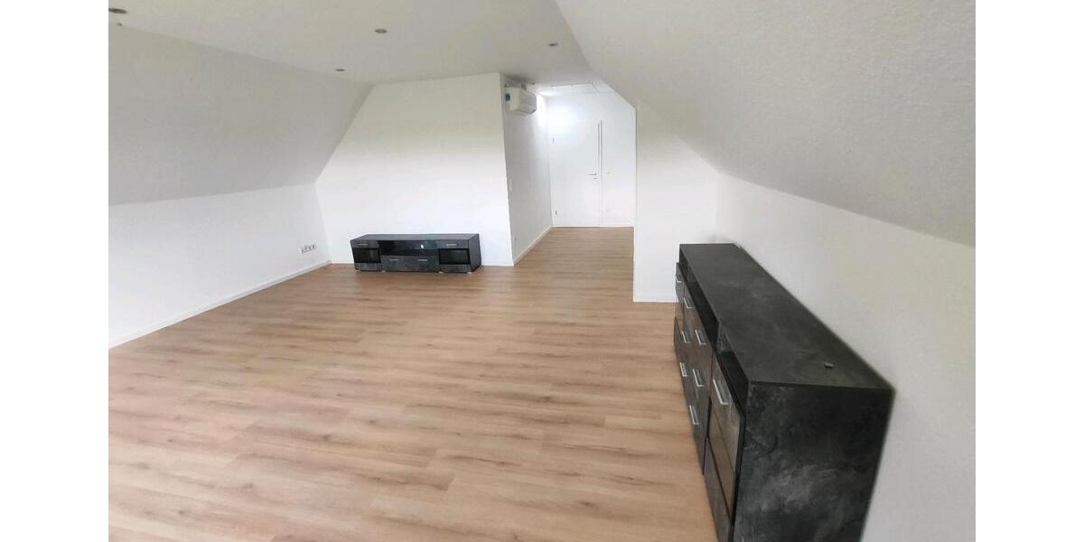 Dachgeschoßwohnung Rheine Gellendorf - 3 Zimmer, 94 m&sup2;, 1.000&euro; | Angebot:23721509