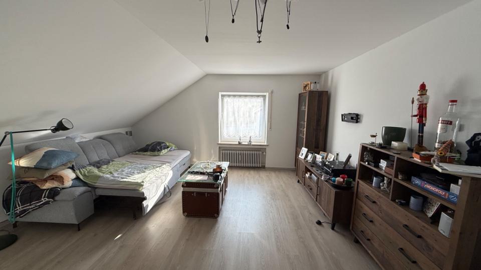 Dachgeschoßwohnung Gablingen - 2.5 Zimmer, 76 m&sup2;, 798&euro; | Angebot:26505541