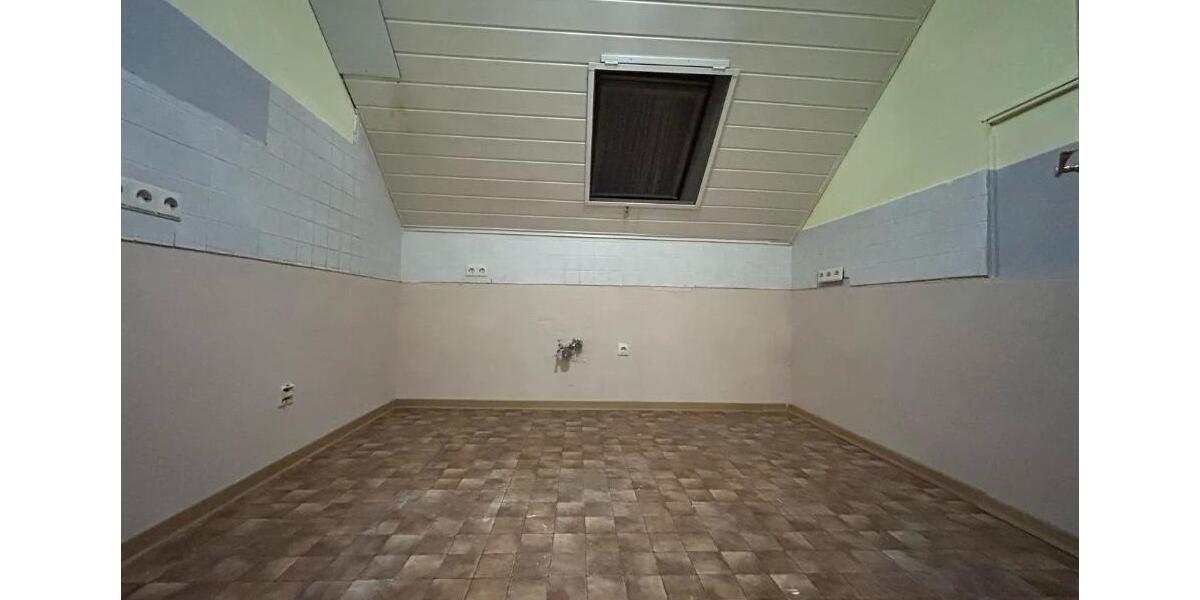 Dachgeschoßwohnung Bad Sobernheim - 3 Zimmer, 90 m&sup2;, 850&euro; | Angebot:24651686