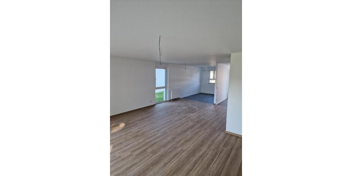 Reihenhaus Oberndorf am Neckar - 4 Zimmer, 132 m&sup2;, 1.400&euro; | Angebot:23555092