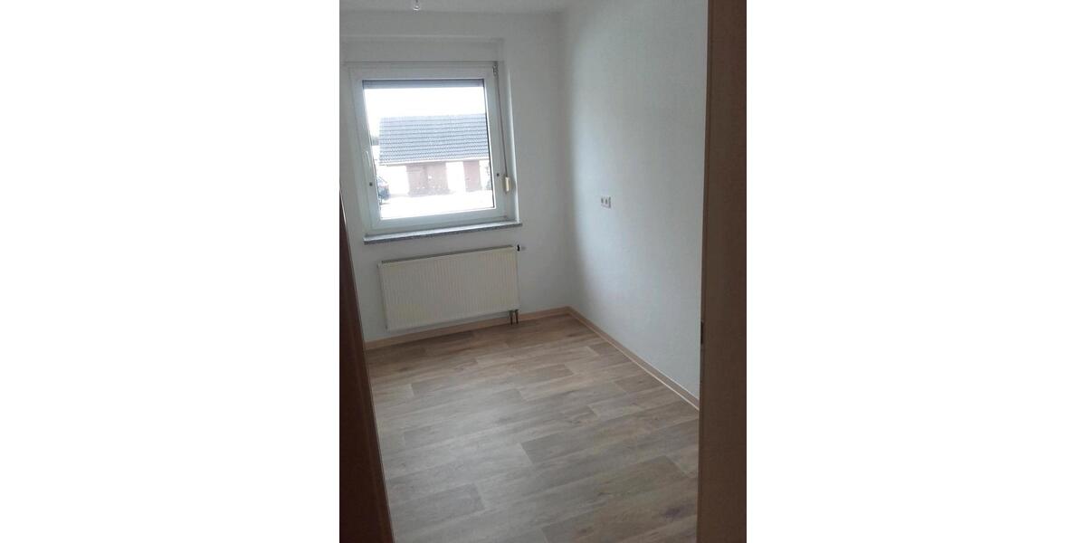 Erdgeschoßwohnung Bad Schmiedeberg - 3 Zimmer, 65 m&sup2;, 390&euro; | Angebot:25974873