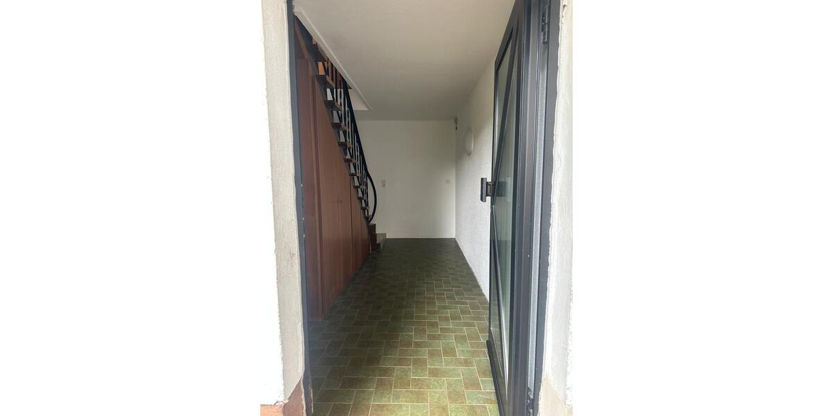 Etagenwohnung Viernheim - 4 Zimmer, 120 m&sup2;, 1.350&euro; | Angebot:26041316