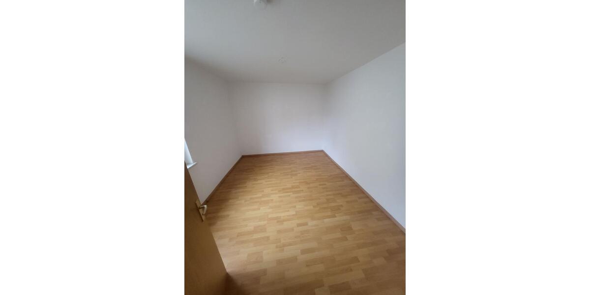 Etagenwohnung Merseburg - 2 Zimmer, 56 m&sup2;, 420&euro; | Angebot:24700323