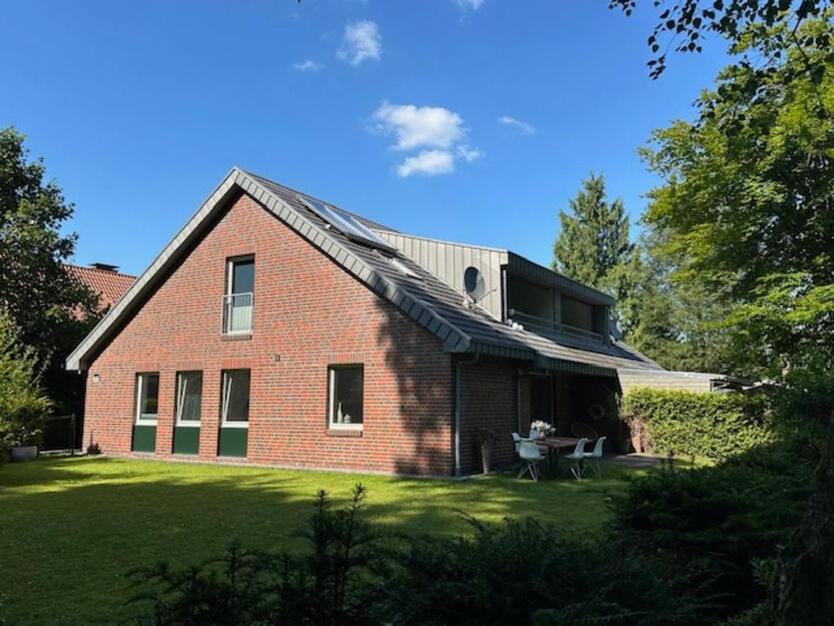 Großes Wohnhaus in Aurich, Innenstadtnähe