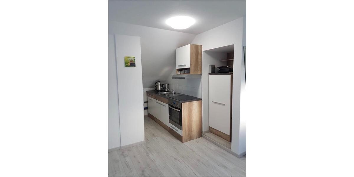 Dachgeschoßwohnung Kassel Philippinenhof-Warteberg - 1 Zimmer, 80 m&sup2;, 1.400&euro; | Angebot:25655264