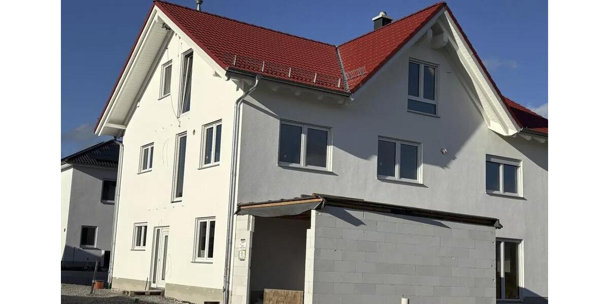 Etagenwohnung Eschwege - 3.5 Zimmer, 111 m&sup2;, 1.390&euro; | Angebot:26552766
