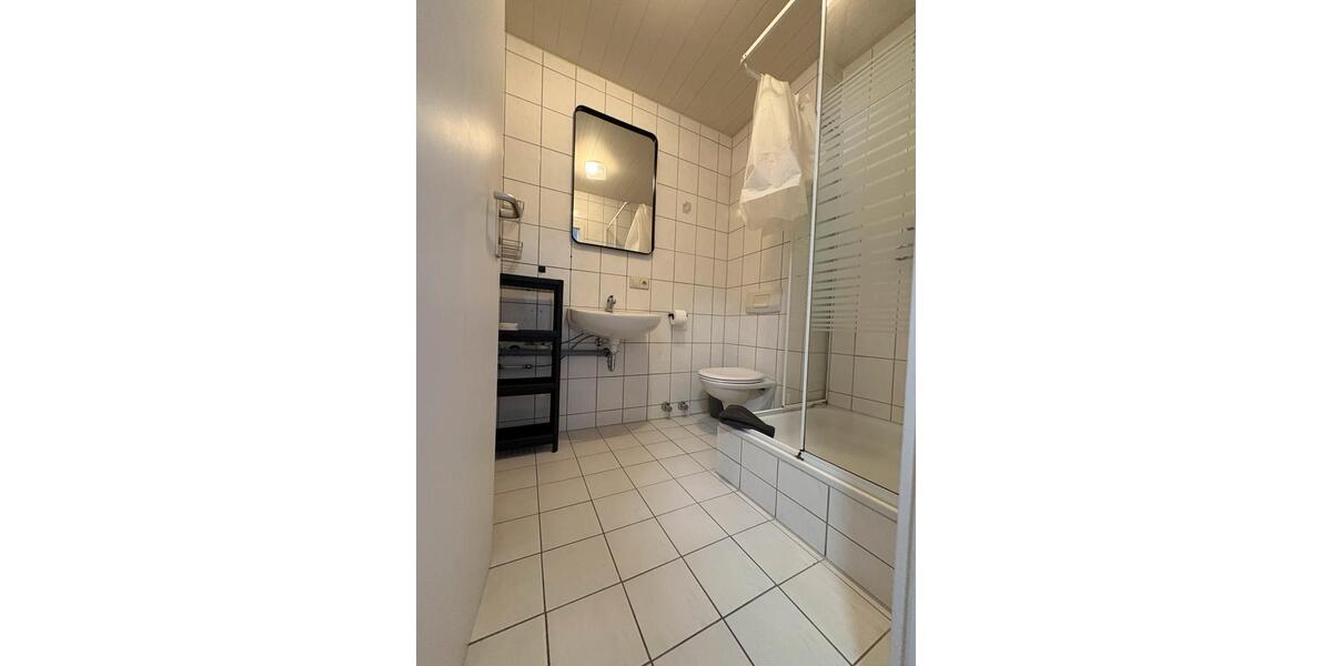 Wohnen auf Zeit Sindelfingen Darmsheim - 20 Zimmer, 400 m&sup2;, 25&euro; | Angebot:19911746