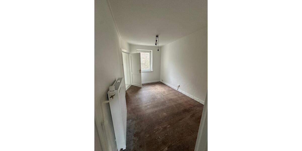 Etagenwohnung Flensburg - 4 Zimmer, 115 m&sup2;, 1.100&euro; | Angebot:24418118