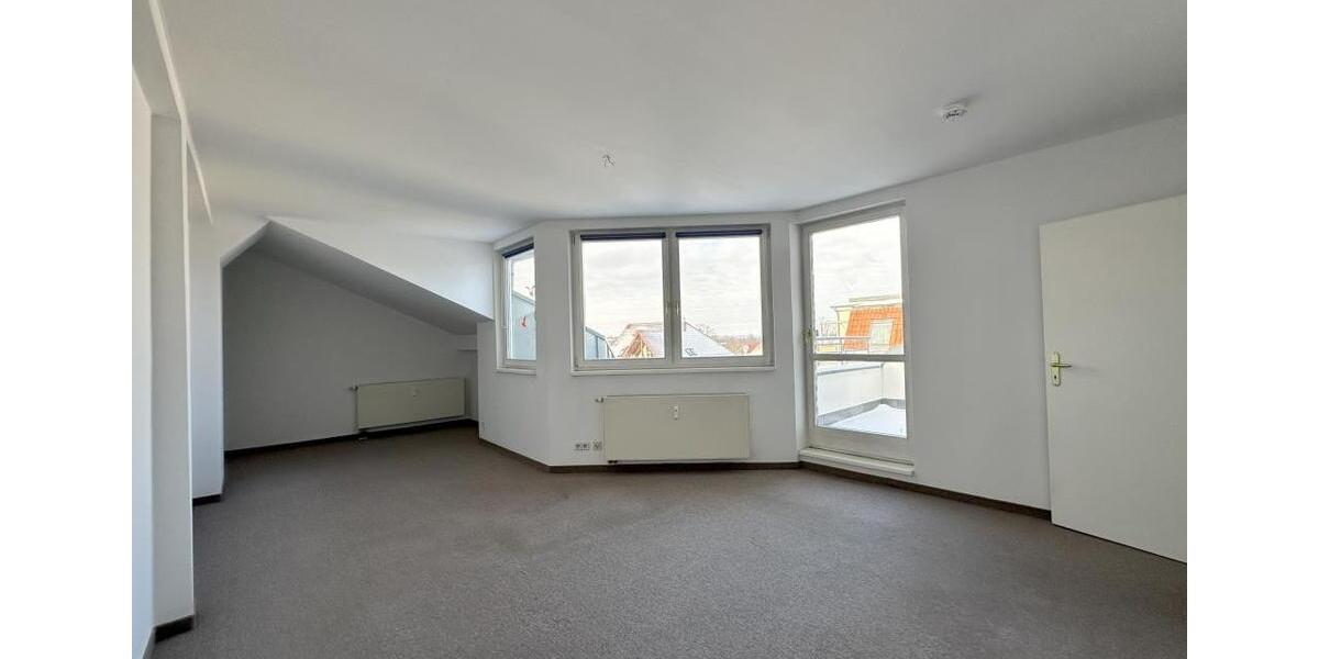 Dachgeschoßwohnung Frankfurt (Oder) - 4 Zimmer, 108 m&sup2;, 680&euro; | Angebot:24940618
