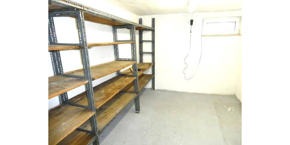 Etagenwohnung Nürnberg Werderau - 3 Zimmer, 85 m&sup2;, 880&euro; | Angebot:26486971