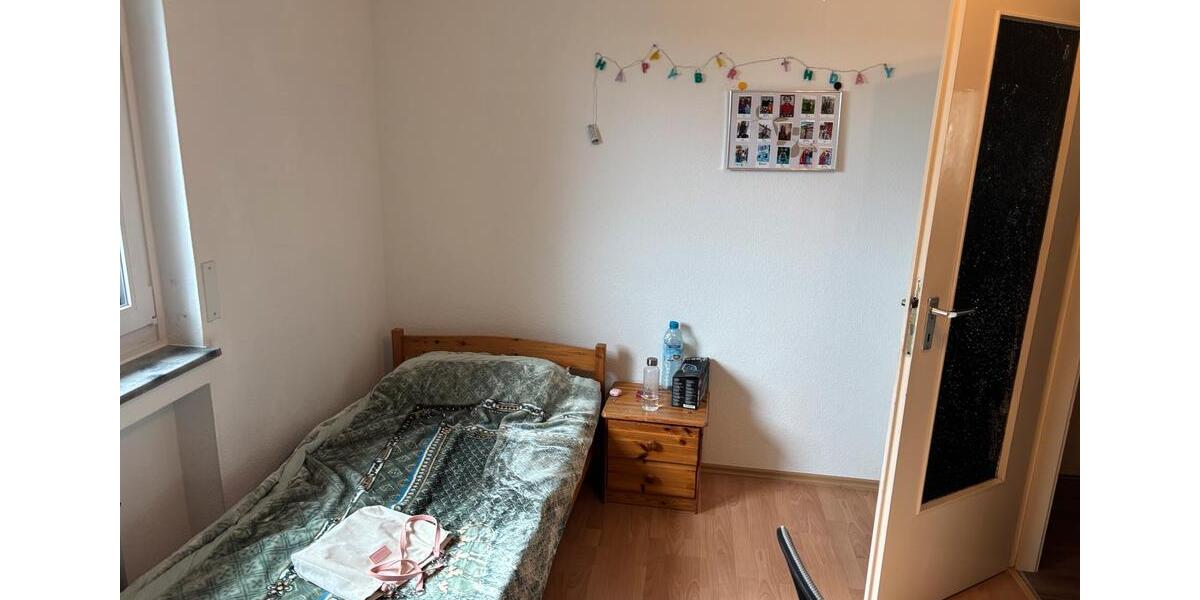 Etagenwohnung Hockenheim - 1 Zimmer, 20 m&sup2;, 500&euro; | Angebot:25658537