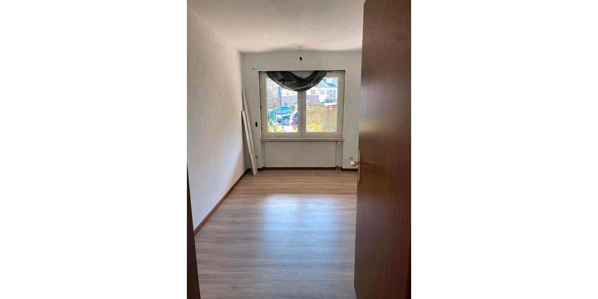 Einfamilienhaus Melle - 7 Zimmer, 190 m&sup2;, 1.500&euro; | Angebot:26582102