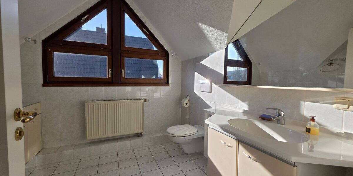 Einfamilienhaus Berlin Alt-Hohenschönhausen - 4 Zimmer, 130 m&sup2;, 2.300&euro; | Angebot:26142633