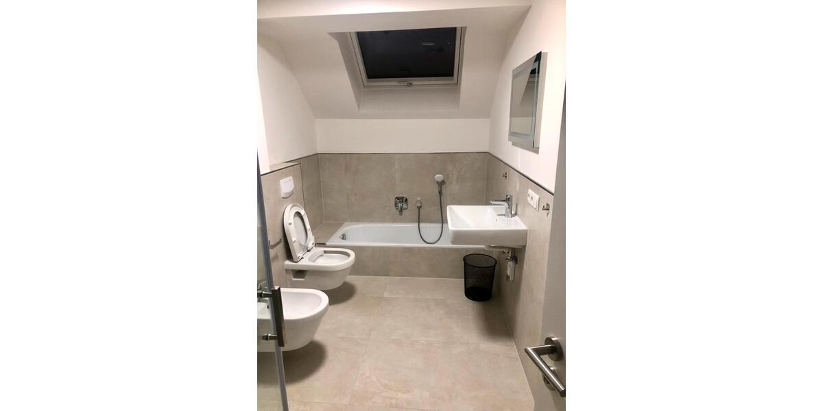 Wohnen auf Zeit Edenkoben - 3 Zimmer, 120 m&sup2;, 440&euro; | Angebot:23428965