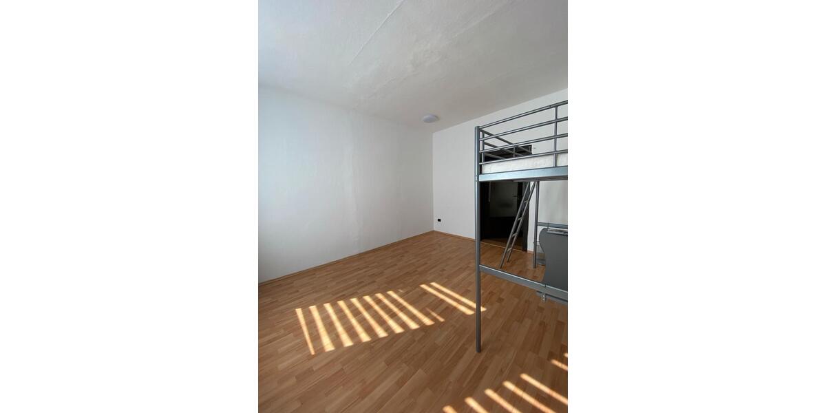 Wohnen auf Zeit Zwickau - 1 Zimmer, 23 m&sup2;, 153&euro; | Angebot:26465458
