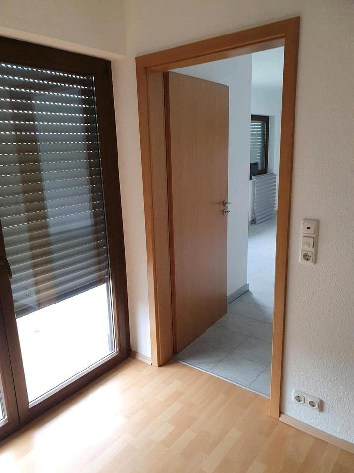 Neuwertige 1,5 (2) Zimmer Wohnung zu vermieten