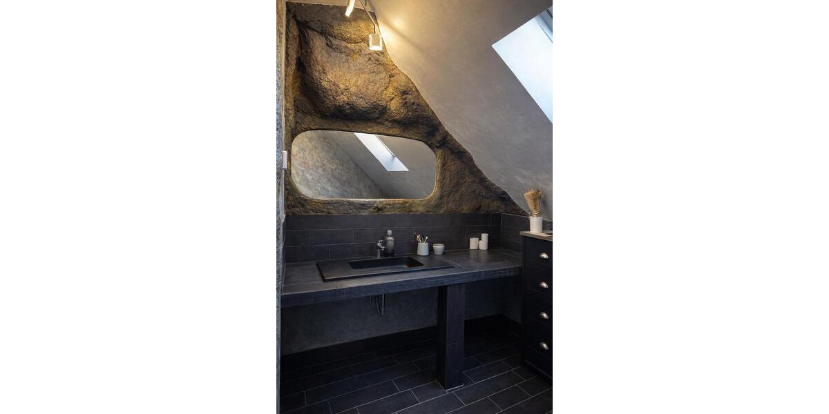 Dachgeschoßwohnung Plauen Altstadt - 5 Zimmer, 130 m&sup2;, 1.000&euro; | Angebot:26405227