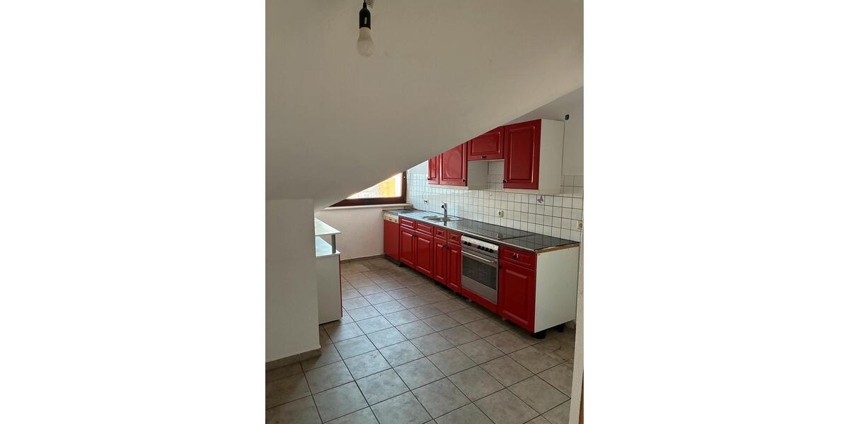 2ZKB 79qm helle Dachgeschosswohnung mit Westbalkon 2 zimmer