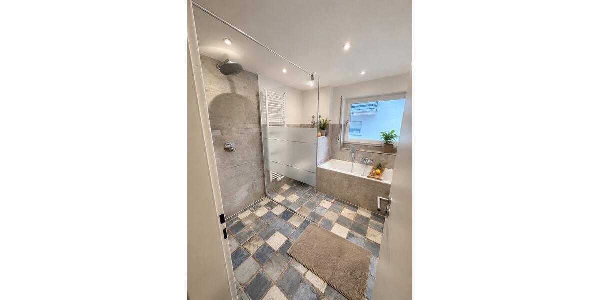 Etagenwohnung March - 3.5 Zimmer, 115 m&sup2;, 2.020&euro; | Angebot:26701928