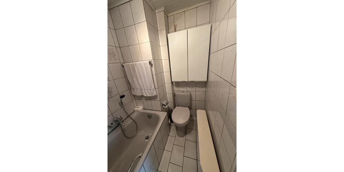 Einfamilienhaus Bad Hersfeld - 5 Zimmer, 105 m&sup2;, 1.000&euro; | Angebot:25100890