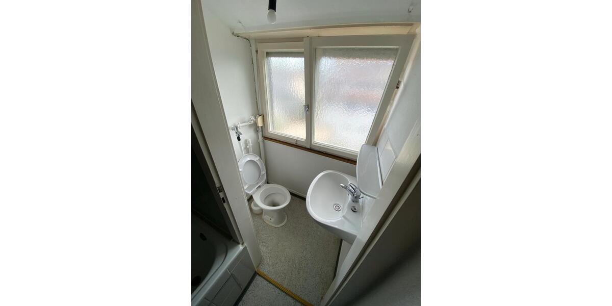 2 Zimmer Wohnung, renoviert, Stuttgart-Mühlhausen 2 zimmer