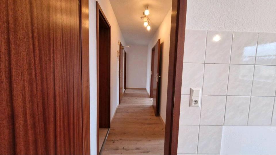 Etagenwohnung Tangerhütte - 3 Zimmer, 78 m&sup2;, 469&euro; | Angebot:25944855