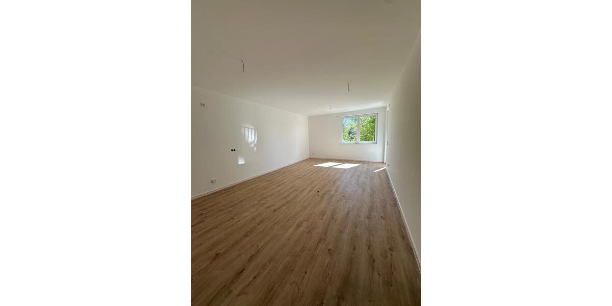 Etagenwohnung Nauen - 2 Zimmer, 67 m&sup2;, 1.211&euro; | Angebot:26423301