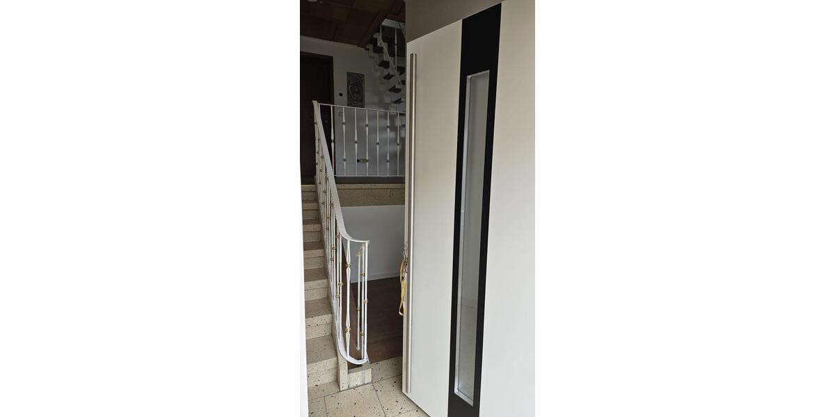 Etagenwohnung Hagenbach - 3 Zimmer, 110 m&sup2;, 1.550&euro; | Angebot:26621589