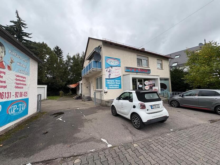 **Haus +Gewerbe + Lager zu vermieteten Mainz Finthen ** zimmer
