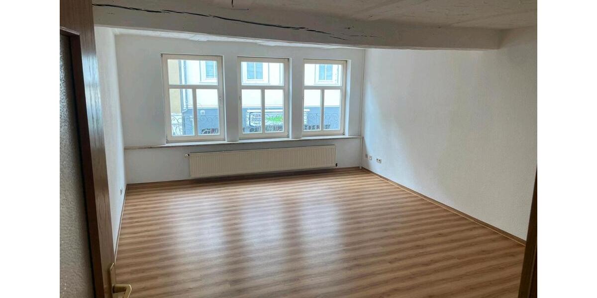 Etagenwohnung Eschwege - 2 Zimmer, 74 m&sup2;, 490&euro; | Angebot:26062066