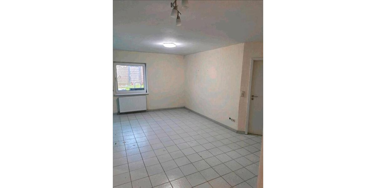 Etagenwohnung Überherrn - 2 Zimmer, 55 m&sup2;, 520&euro; | Angebot:26216102