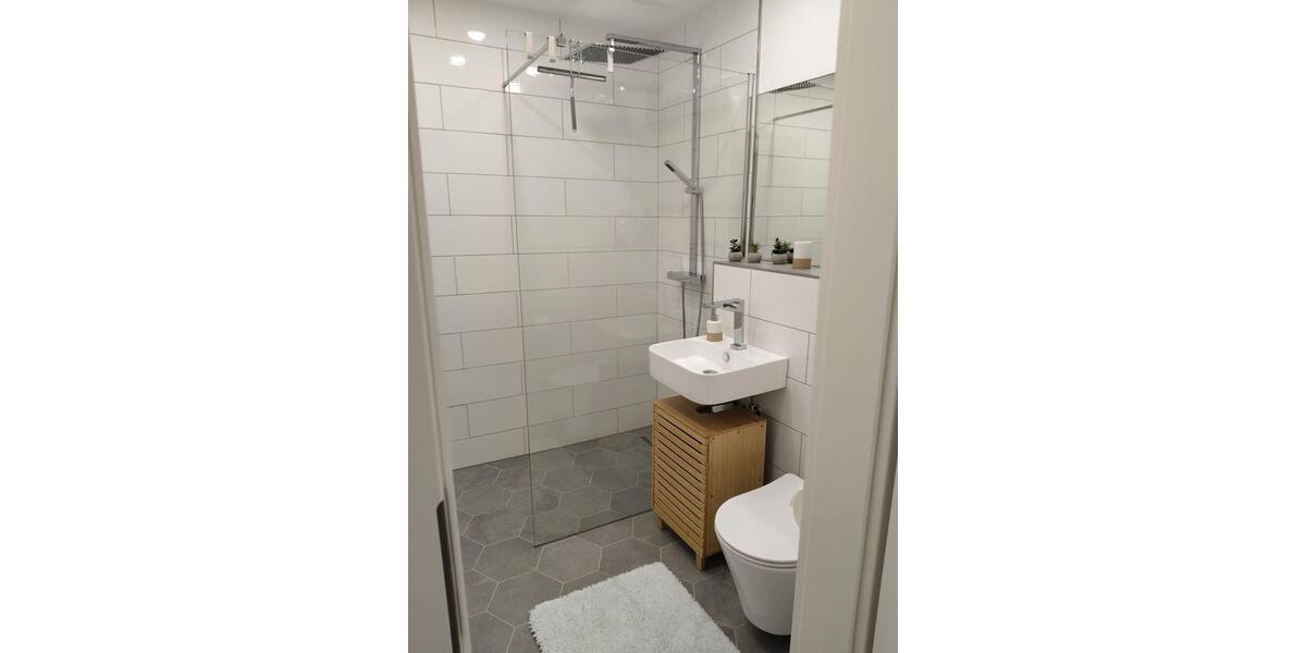 Dachgeschoßwohnung Untersiemau - 2 Zimmer, 60 m&sup2;, 1.400&euro; | Angebot:26531536