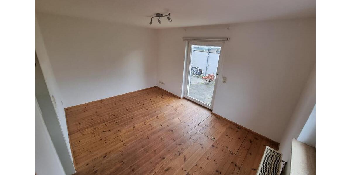 Etagenwohnung Wolfenbüttel Ahlum - 2 Zimmer, 35 m&sup2;, 385&euro; | Angebot:26047033