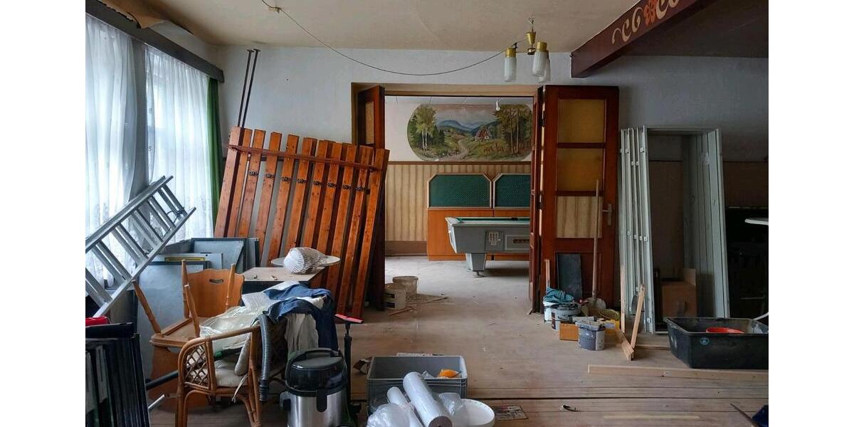 Etagenwohnung Auerbach - 4 Zimmer, 190 m&sup2;, 300&euro; | Angebot:24745168