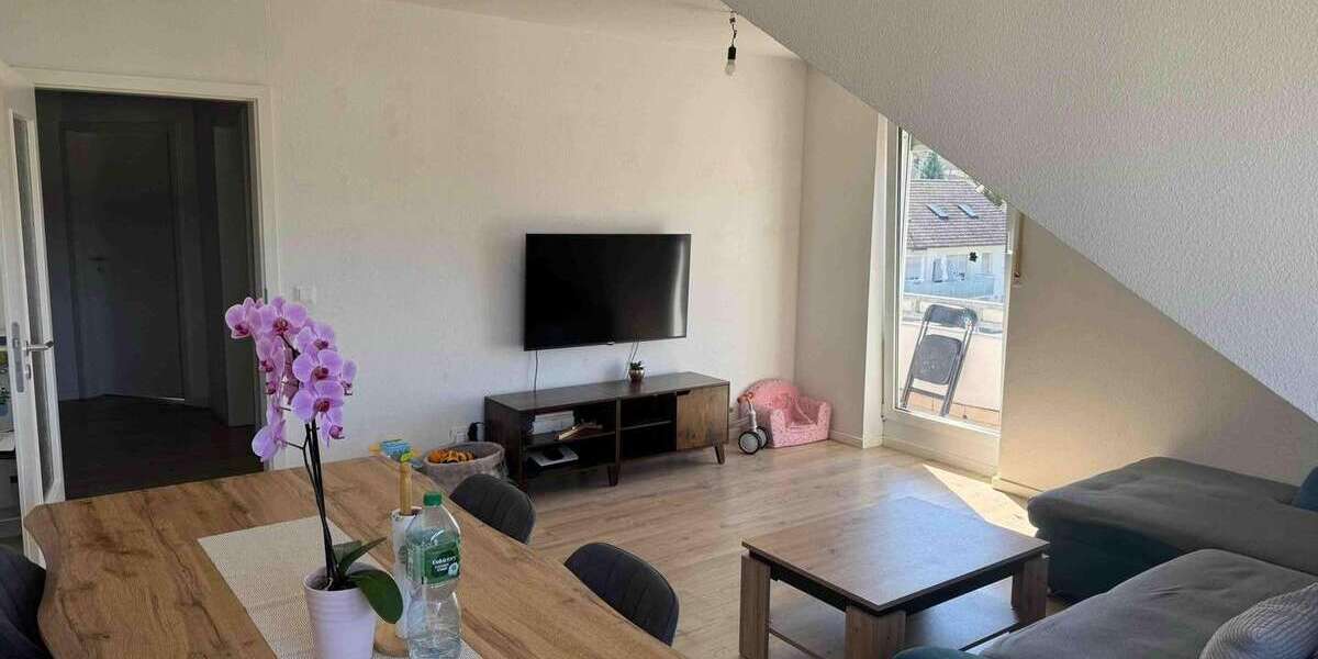 Etagenwohnung Klingenberg - 3 Zimmer, 75 m&sup2;, 650&euro; | Angebot:26394769