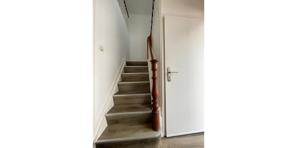 Etagenwohnung Wiesbaden Bierstadt - 4 Zimmer, 90 m&sup2;, 1.500&euro; | Angebot:26265654