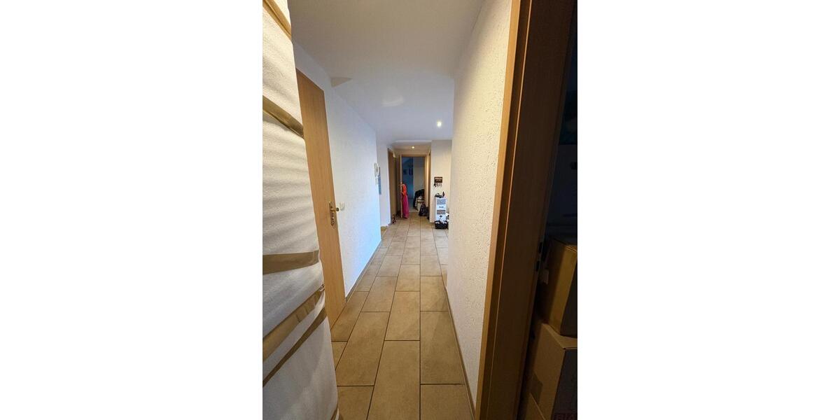 Dachgeschoßwohnung Essen Stadtbezirk VI - 4 Zimmer, 89 m&sup2;, 1.050&euro; | Angebot:24829746