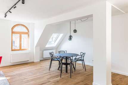 Wohnung Wiesbaden - 2 Zimmer, 77 m&sup2;, 1.650&euro; | Angebot:25924902