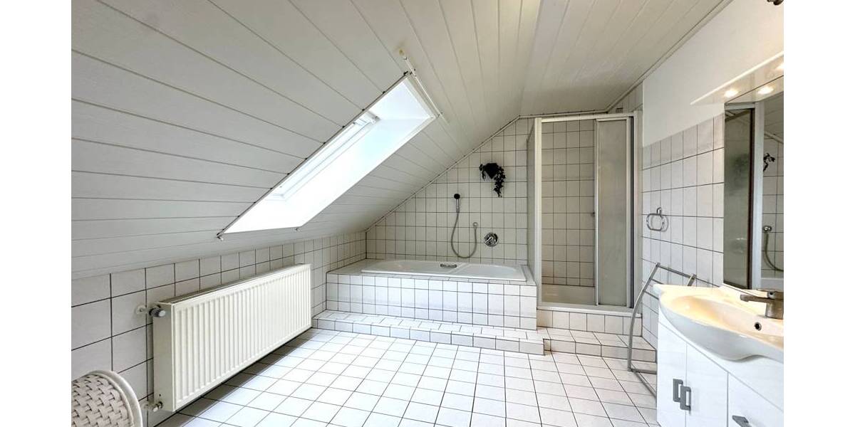 Etagenwohnung Bielefeld / Schildesche Schildesche - 2 Zimmer, 70 m&sup2;, 450&euro; | Angebot:26188946