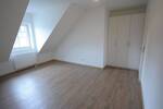 Etagenwohnung Heide - 3 Zimmer, 100 m&sup2;, 980&euro; | Angebot:25819087