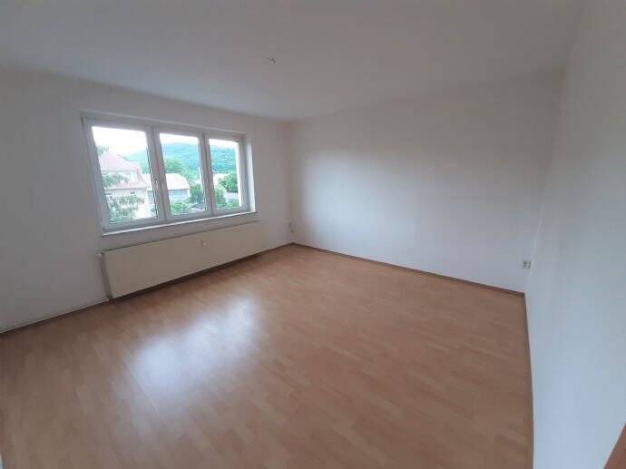 Etagenwohnung Löbau - 3 Zimmer, 67 m&sup2;, 454&euro; | Angebot:26641658