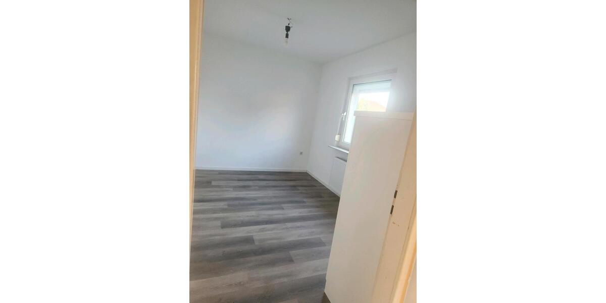 2 zimmer WG mit separate Toilete für 2 Leute 2 zimmer