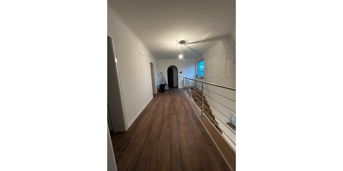 Kernsanierte 4,5-ZimmerOG-Whg,Dachterrasse,Stp,Dachboden 4.5 zimmer