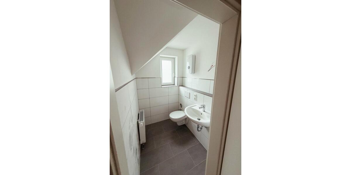 Etagenwohnung Olpe - 5 Zimmer, 130 m&sup2;, 1.380&euro; | Angebot:26633958