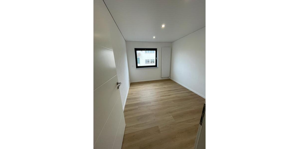 Etagenwohnung Pirmasens Niedersimten - 3 Zimmer, 90 m&sup2;, 820&euro; | Angebot:26566101