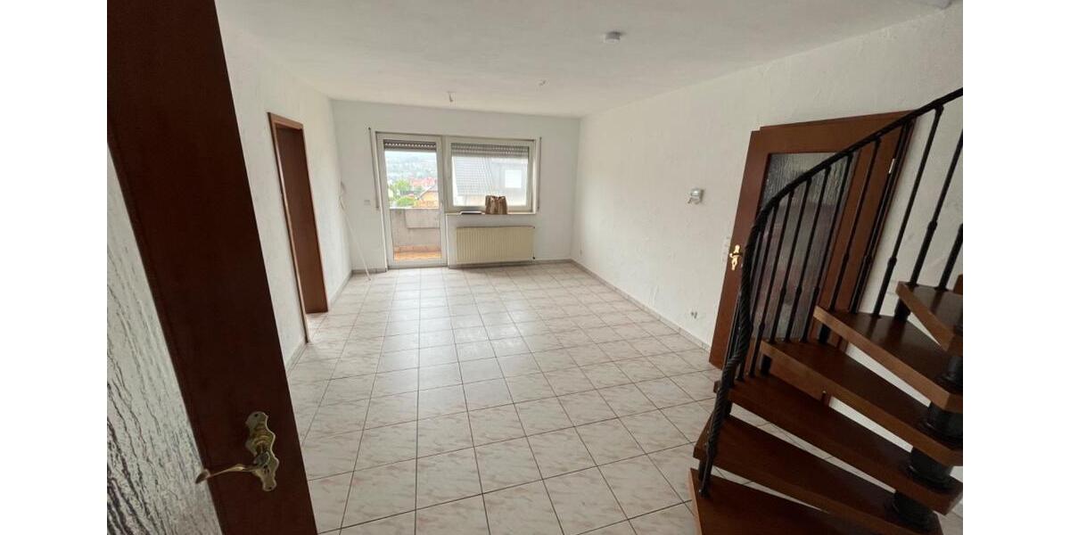 Etagenwohnung Püttlingen - 4 Zimmer, 98 m&sup2;, 640&euro; | Angebot:26492976
