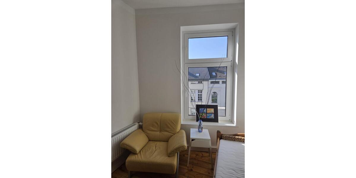 Wohnen auf Zeit Bonn Gronau - 10 Zimmer, 20 m&sup2;, 650&euro; | Angebot:25299750